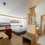 Spires Hotel 4*