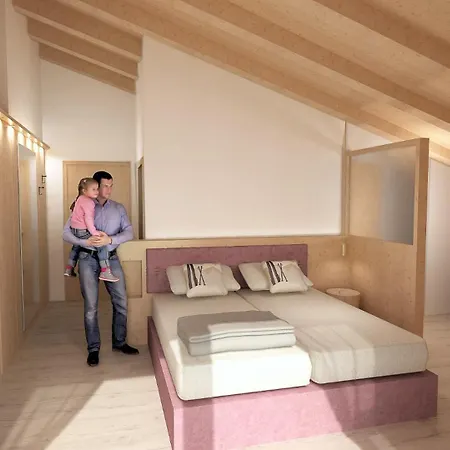 Clara Hotel 2*