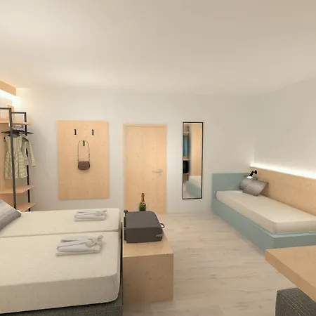 Hotel Clara 2*