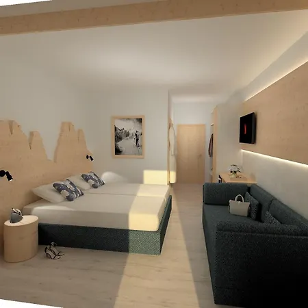 Clara Hotel 2*