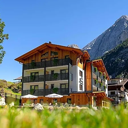Hotel Spires Canazei
