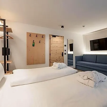 Spires Hotel Canazei