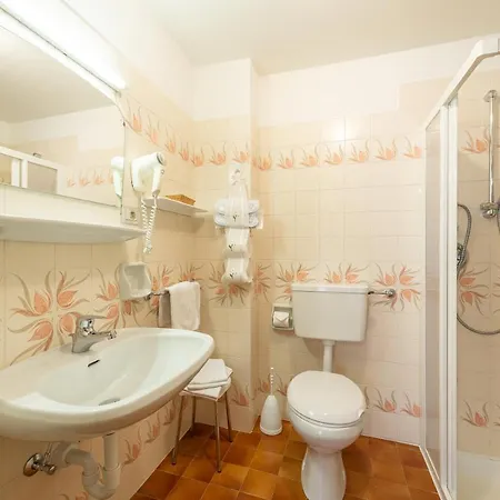 Hotel Clara