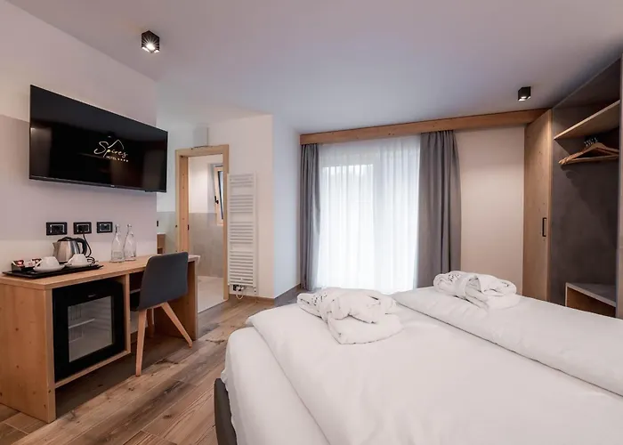 Отель Spires Канацеи