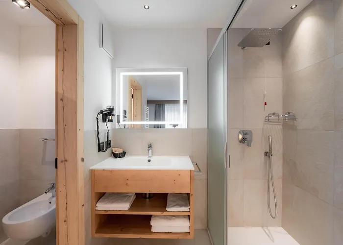 Spires Отель Канацеи