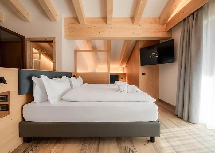 Spires Готель 4*