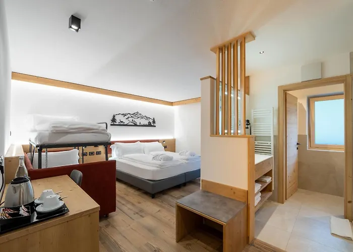 Spires Готель 4*