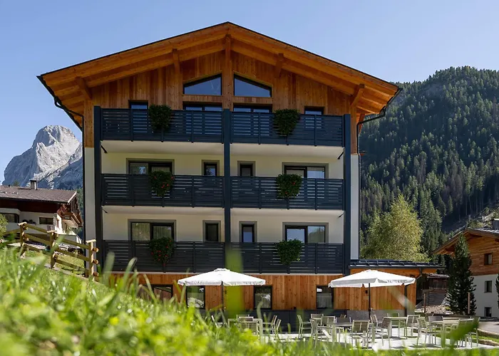 Spires Отель Канацеи